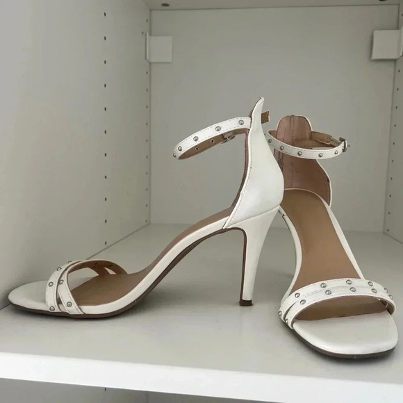 White Heels - Picture 4 of 5